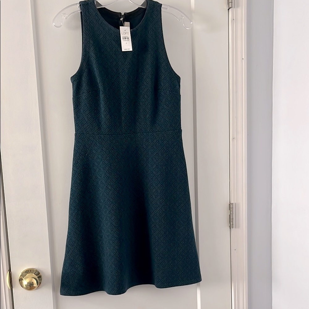 Elegant Sleeveless Dress
